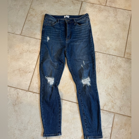 Cello brand jeans with distressed knees. Size 13 - Picture 1 of 4